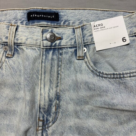 Brand New Aeropostale Size 6 Light Wash “Mom Jeans” - Picture 2 of 8